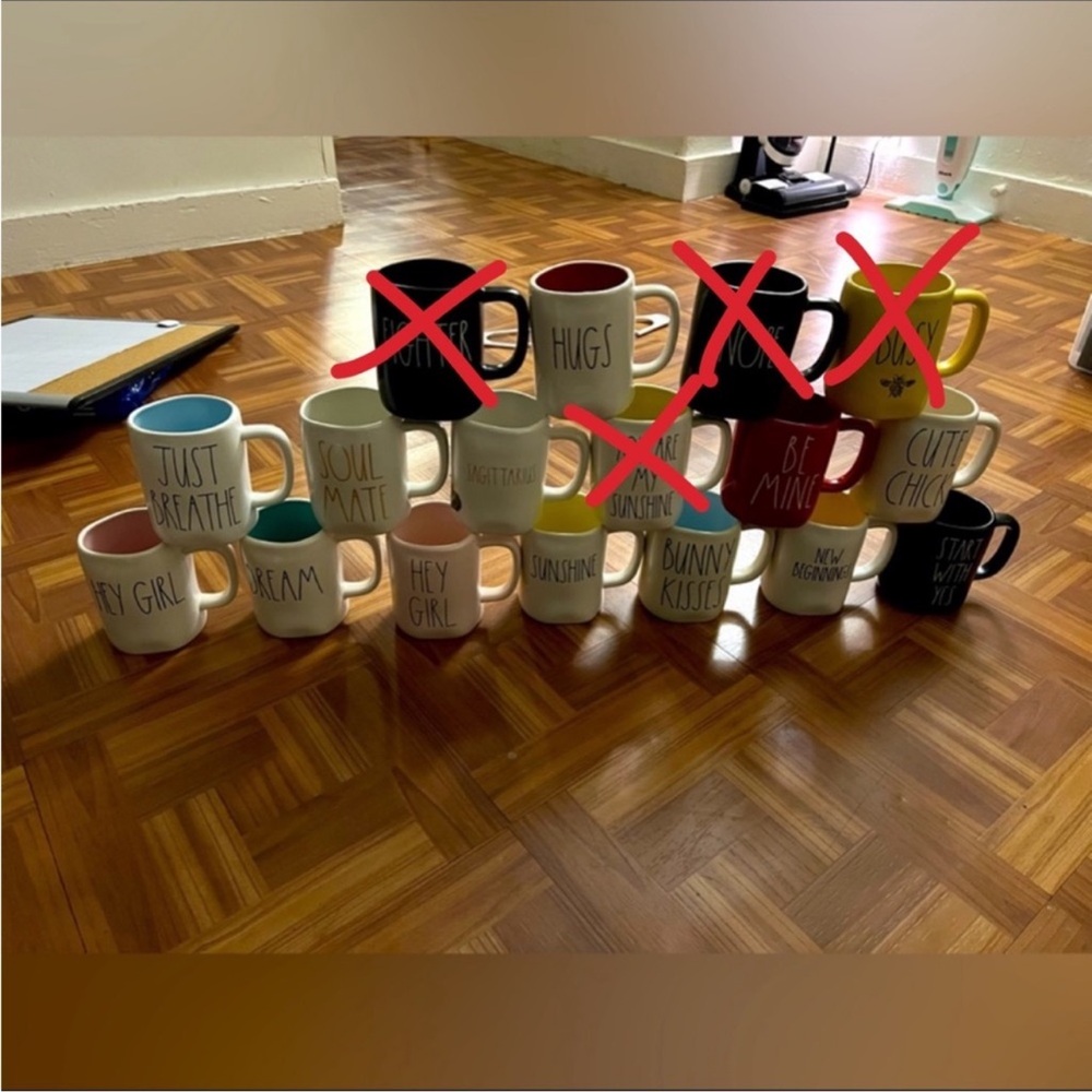 6 Rae Dunn cups